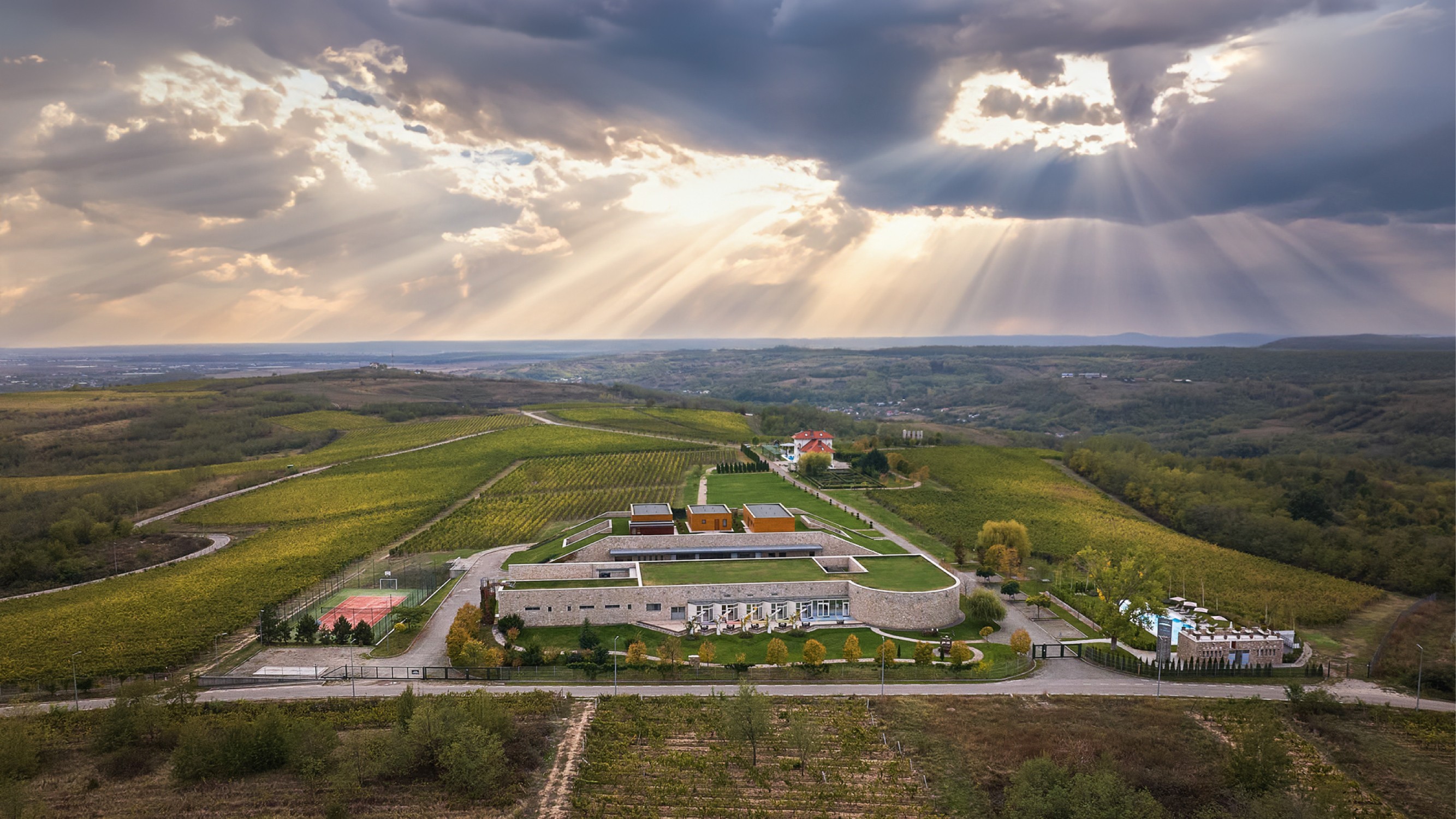 PRÂNZ LA VIE -                      Duminică 19 aprilie 2026 - Domeniul Vila Dobrușa - Crama AVINCIS